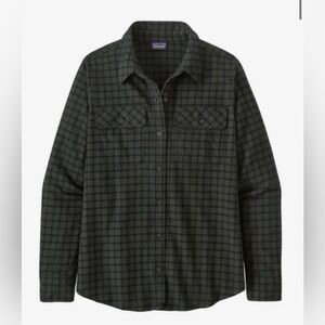 Patagonia Mid-Weight Flannel Women’s Medium